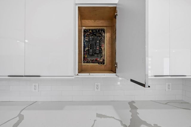 2185 Imperial Point Drive, Fort Lauderdale, FL 33308