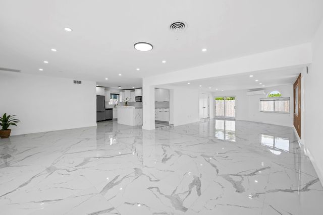 2185 Imperial Point Drive, Fort Lauderdale, FL 33308