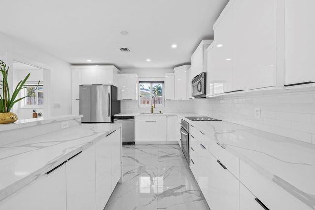 2185 Imperial Point Drive, Fort Lauderdale, FL 33308