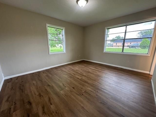 110 Cedar Street, Louise, TX 77455