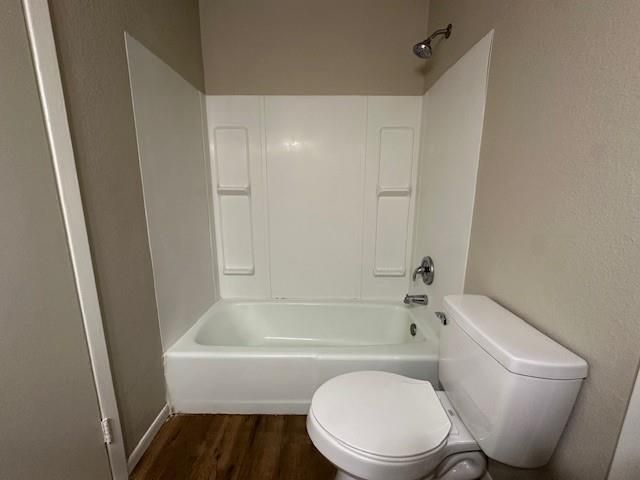 110 Cedar Street, Louise, TX 77455