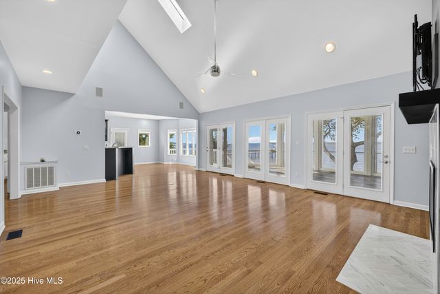 8824 Shipwatch Drive, Wilmington, NC 28412