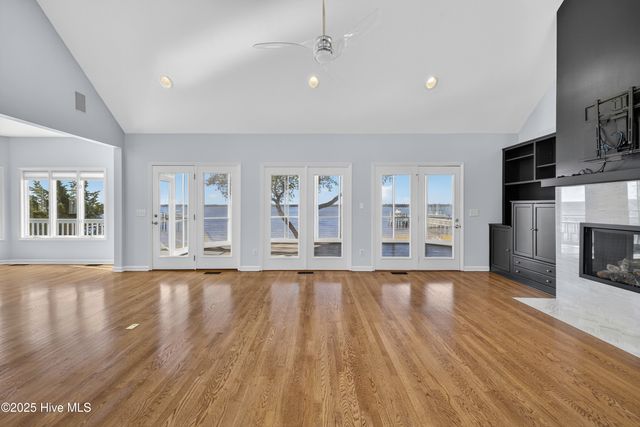 8824 Shipwatch Drive, Wilmington, NC 28412