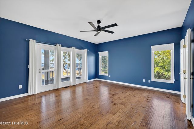 8824 Shipwatch Drive, Wilmington, NC 28412