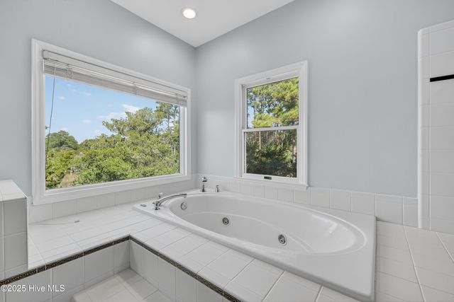 8824 Shipwatch Drive, Wilmington, NC 28412