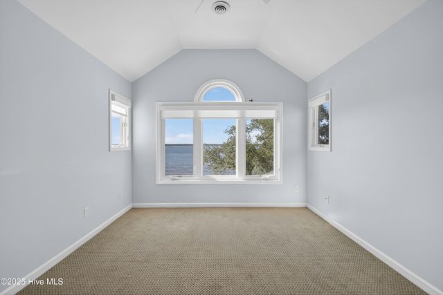 8824 Shipwatch Drive, Wilmington, NC 28412