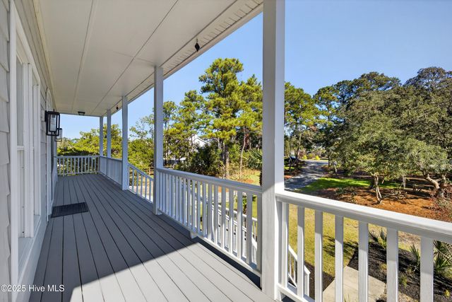 8824 Shipwatch Drive, Wilmington, NC 28412