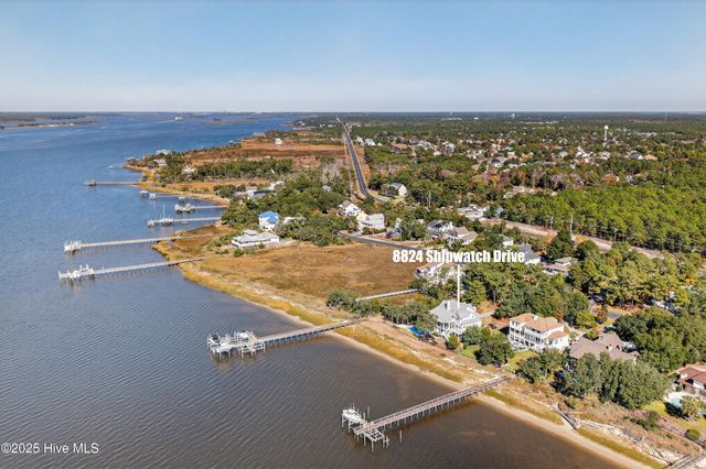 8824 Shipwatch Drive, Wilmington, NC 28412