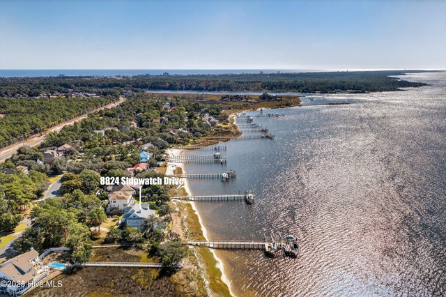 8824 Shipwatch Drive, Wilmington, NC 28412