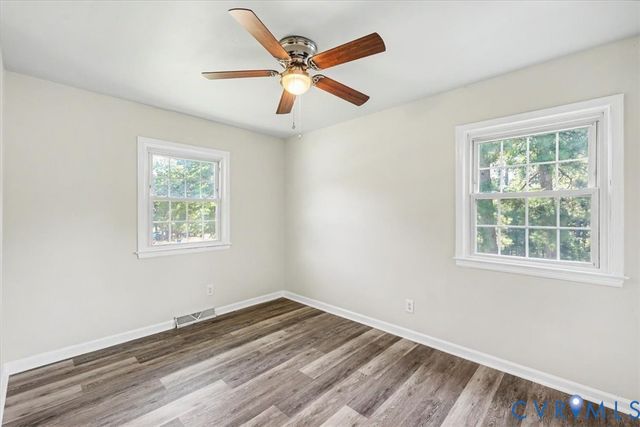 9737 Graves Rd, South Chesterfield, VA 23803
