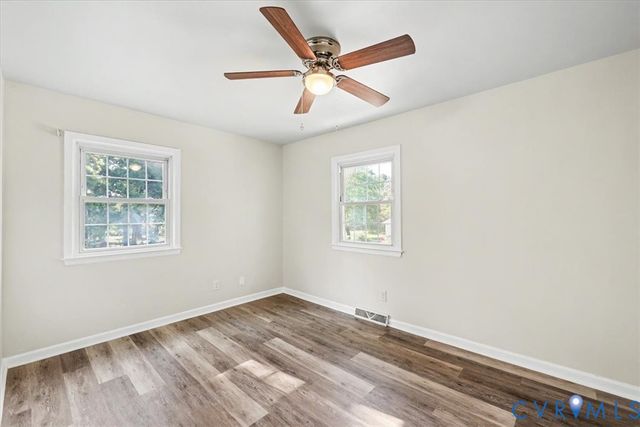 9737 Graves Rd, South Chesterfield, VA 23803