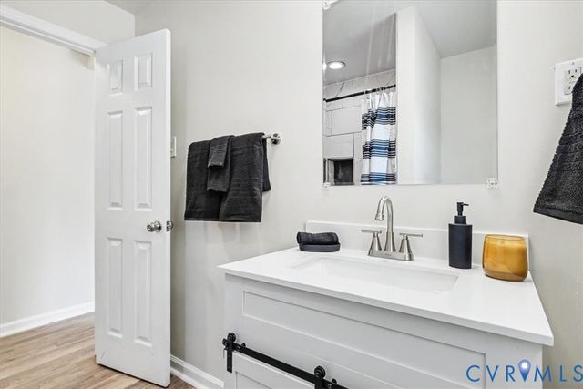 9737 Graves Rd, South Chesterfield, VA 23803