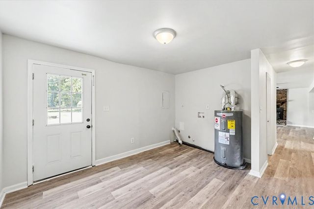 9737 Graves Rd, South Chesterfield, VA 23803
