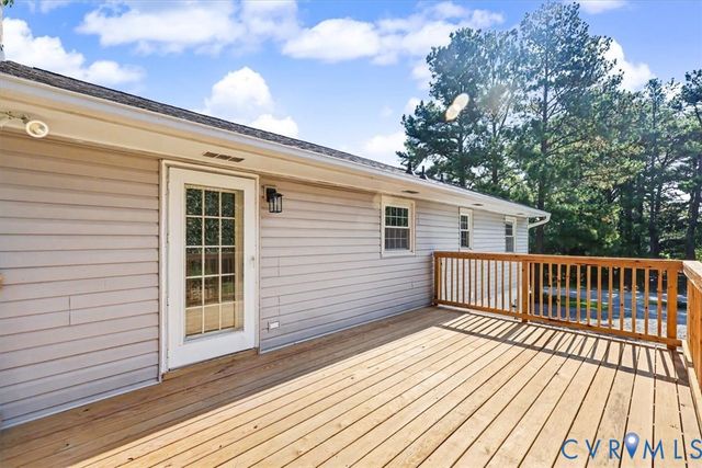 9737 Graves Rd, South Chesterfield, VA 23803
