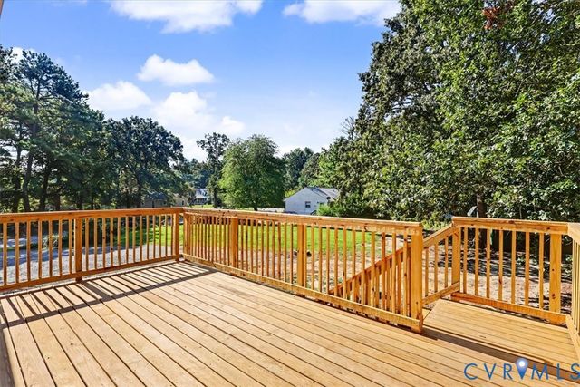 9737 Graves Rd, South Chesterfield, VA 23803