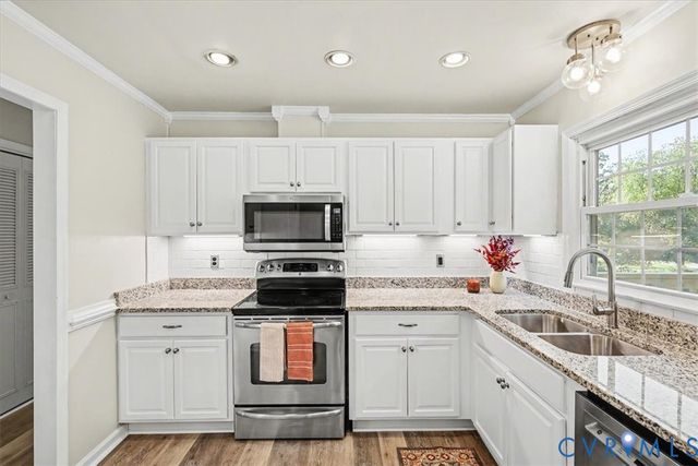9737 Graves Rd, South Chesterfield, VA 23803