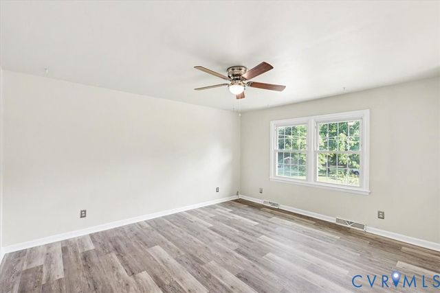 9737 Graves Rd, South Chesterfield, VA 23803