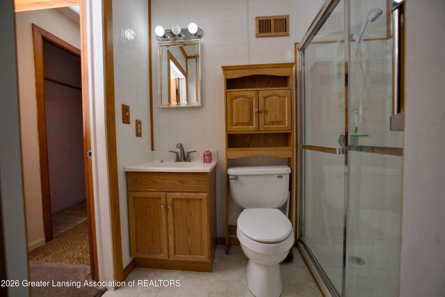 1924 Snow Road, Lansing, MI 48917