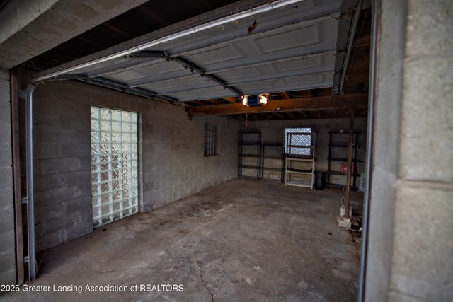 1924 Snow Road, Lansing, MI 48917