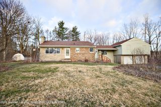 1924 Snow Road, Lansing, MI 48917