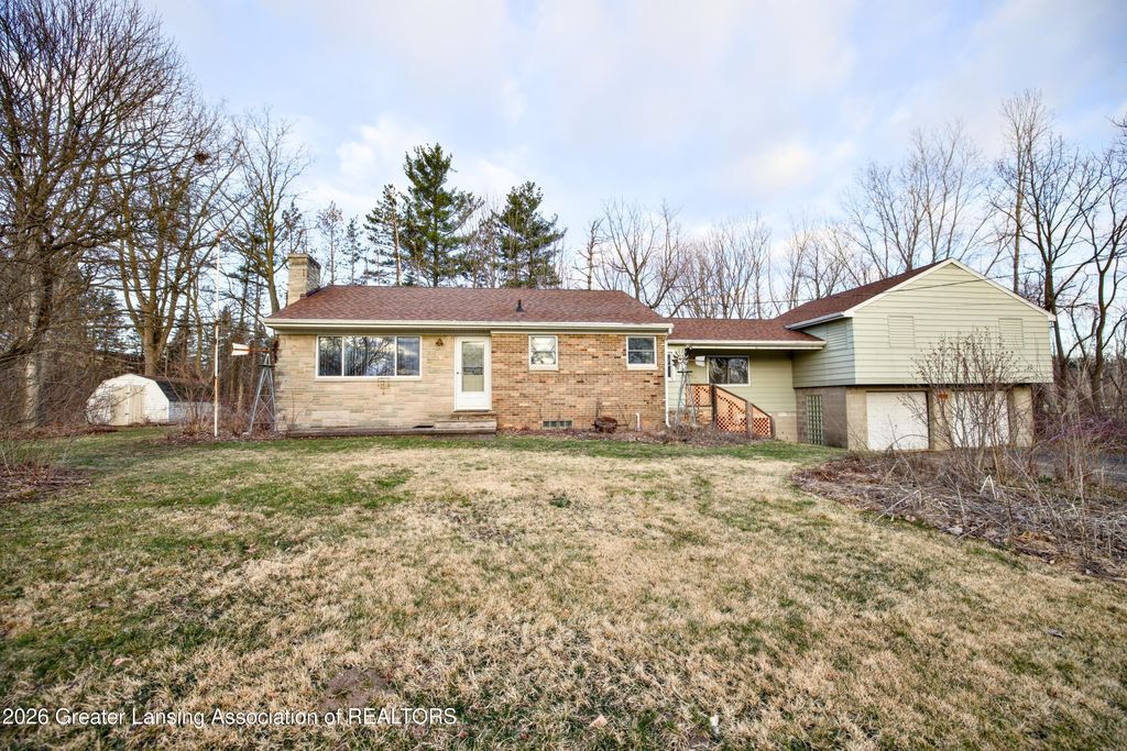 1924 Snow Road, Lansing, MI 48917
