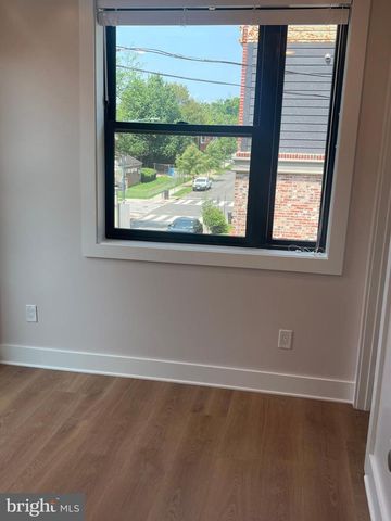 1100 BLADENSBURG RD NE #302, Washington, DC 20002