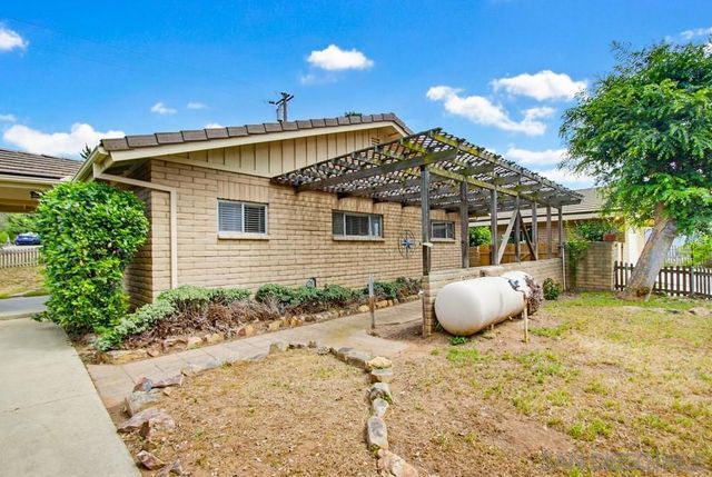 487 Mountain View, El Cajon, CA 92021