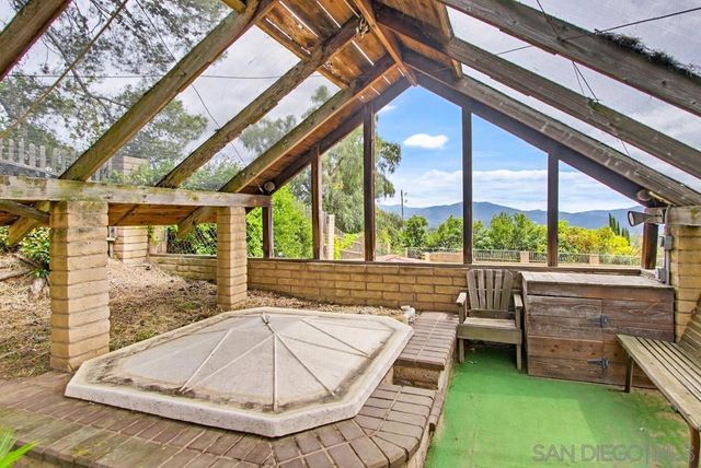 487 Mountain View, El Cajon, CA 92021