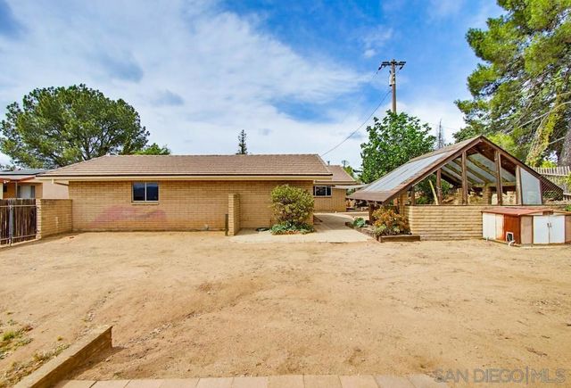 487 Mountain View, El Cajon, CA 92021