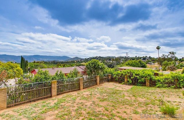 487 Mountain View, El Cajon, CA 92021