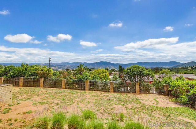 487 Mountain View, El Cajon, CA 92021