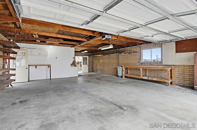 487 Mountain View, El Cajon, CA 92021