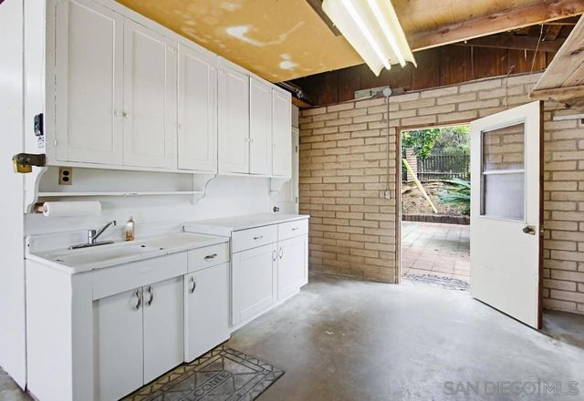 487 Mountain View, El Cajon, CA 92021