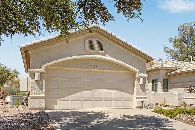63752 E Holiday Drive, Tucson, AZ 85739