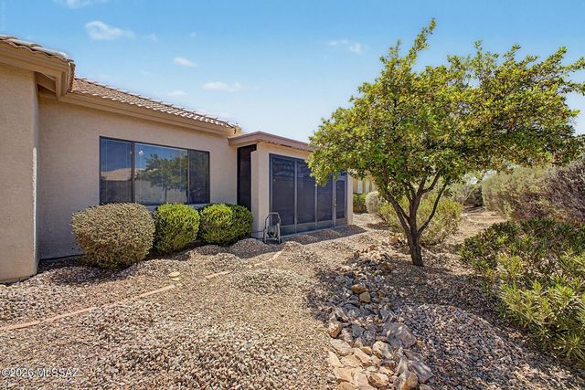 63752 E Holiday Drive, Tucson, AZ 85739