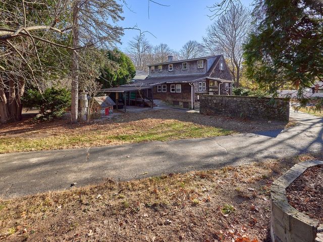 25 Stoneham Rd, Worcester, MA 01604