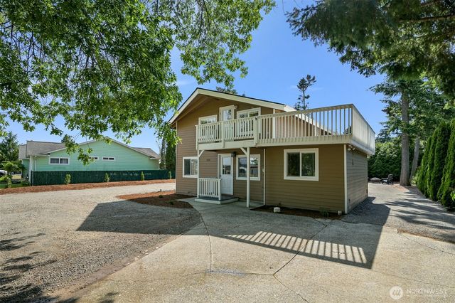 8141 Comox Road W, Blaine, WA 98230
