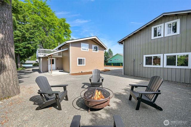 8141 Comox Road W, Blaine, WA 98230