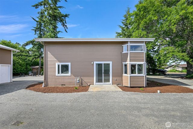 8141 Comox Road W, Blaine, WA 98230