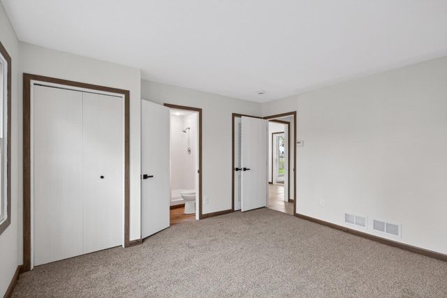 9225 Northwood Parkway, New Hope, MN 55427