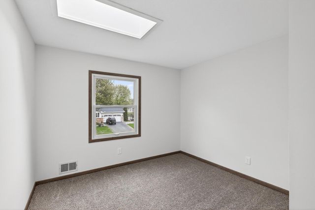 9225 Northwood Parkway, New Hope, MN 55427