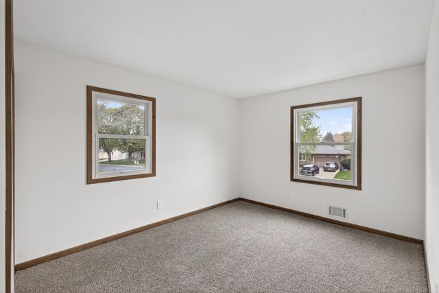 9225 Northwood Parkway, New Hope, MN 55427