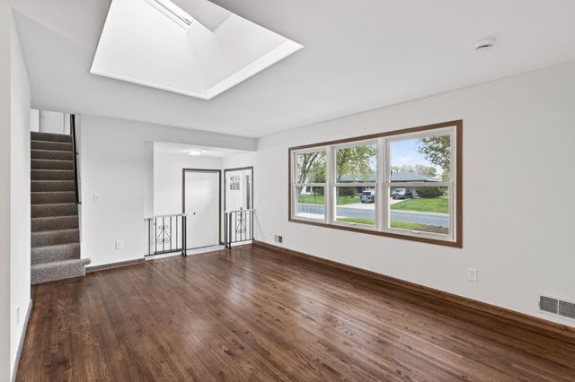 9225 Northwood Parkway, New Hope, MN 55427