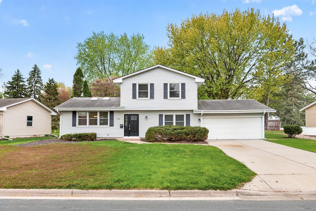 9225 Northwood Parkway, New Hope, MN 55427