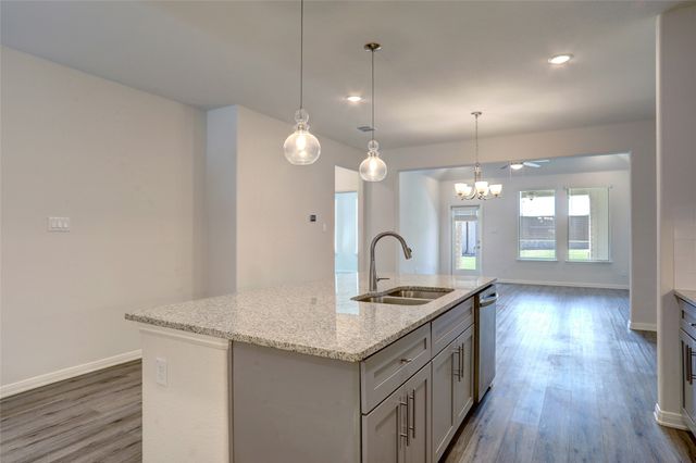 1873 Lakemont Drive, Van Alstyne, TX 75495