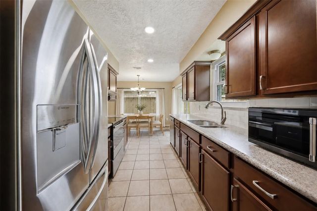 9418 Kilrenny Drive, Spring, TX 77379