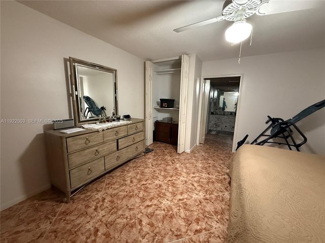 7441 SW 19th St, Plantation, FL 33317