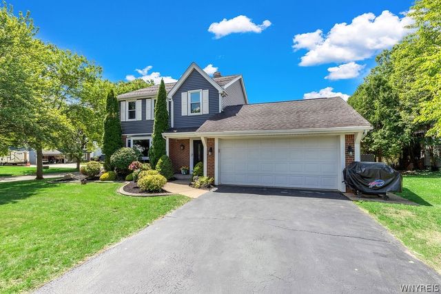 2 Birchwood Cmn., Lancaster, NY 14086