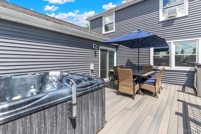 2 Birchwood Cmn., Lancaster, NY 14086