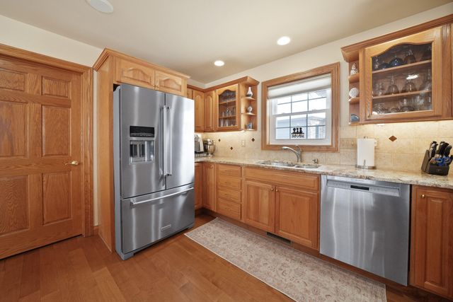 1709 Chandana Trail, Valparaiso, IN 46383